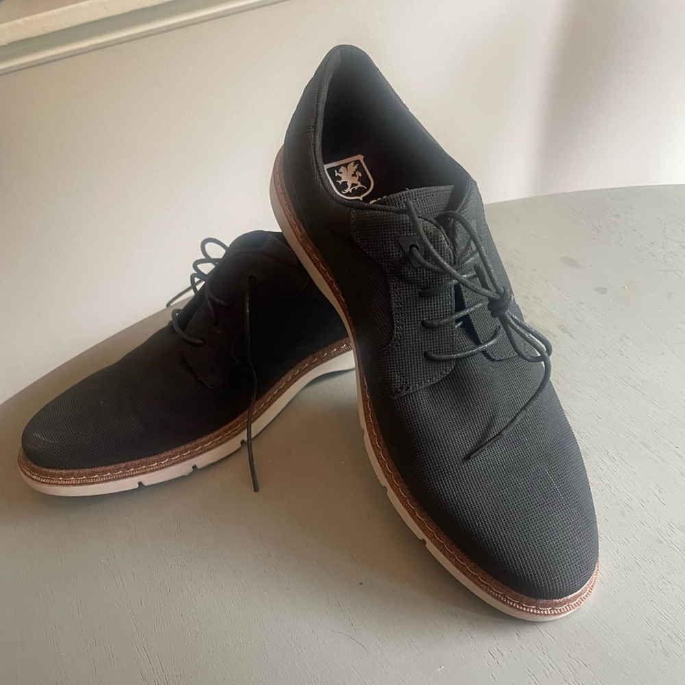 Men’s Stacy Adam’s Black dress shoes - size 9.5